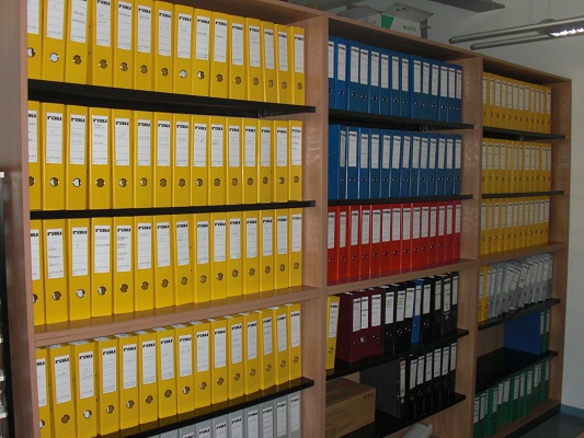 Struktur durch Aktenordner Masse Farbe